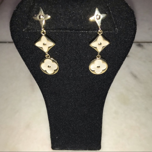 Mother of Pearl Earrings - Picture 3 of 7